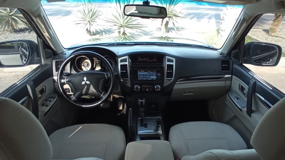 Mitsubishi Pajero 2016 4