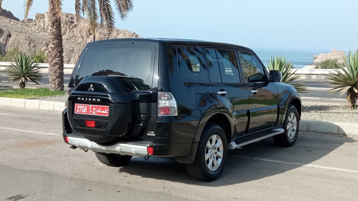 Mitsubishi Pajero 2016 3